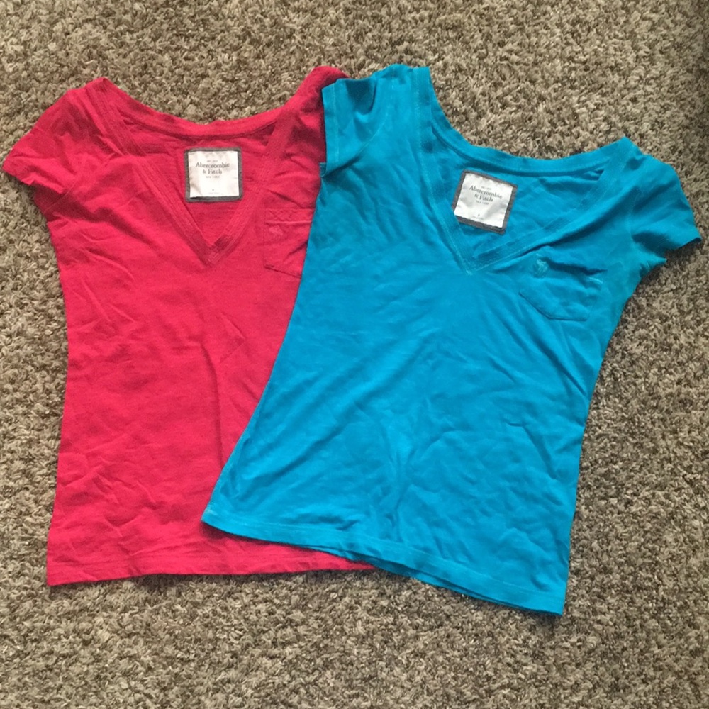 SOLD!! 2/$10 Abercrombie & Fitch Short Sleeve Tees